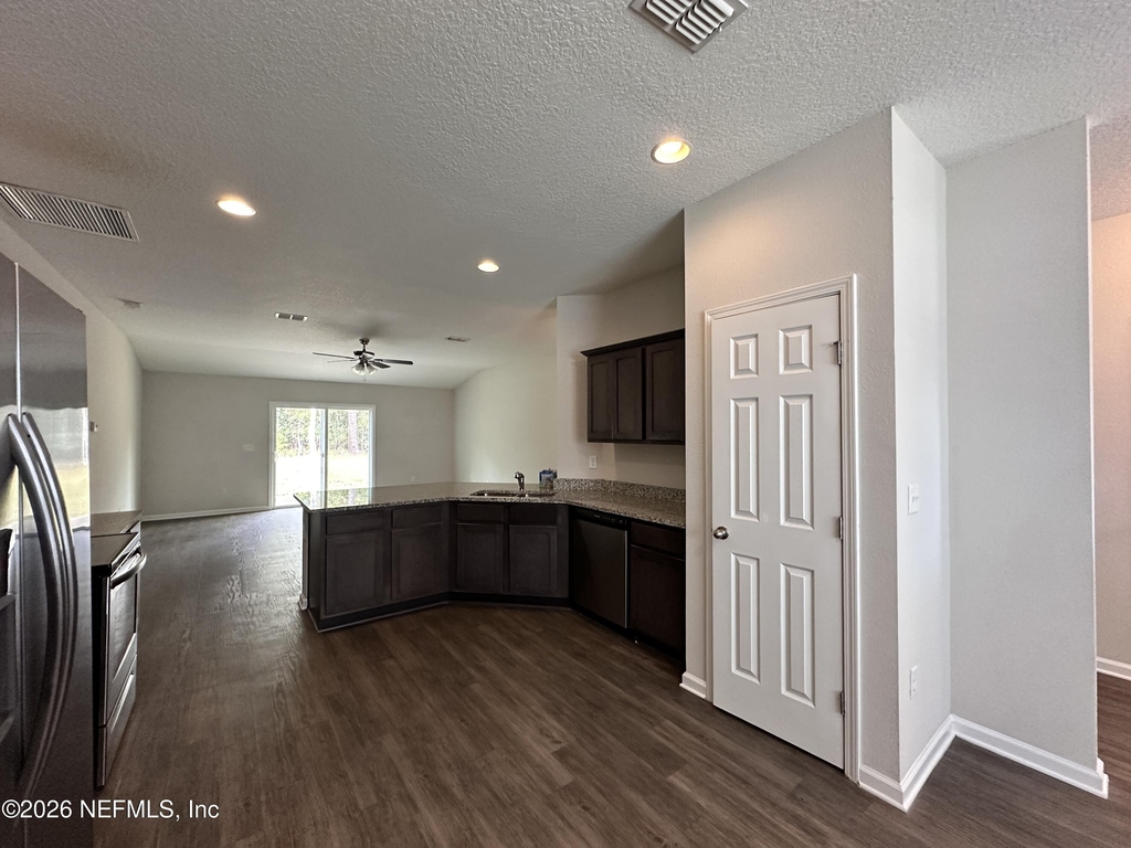 3460 Belfort Road - Photo 4