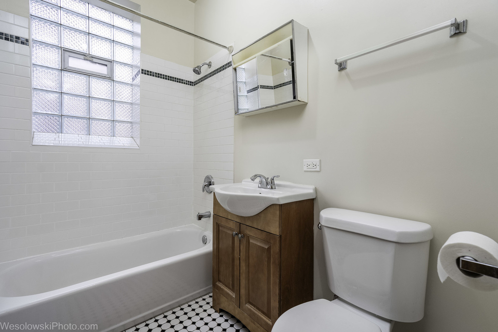 1165 E 54th Street - Photo 7
