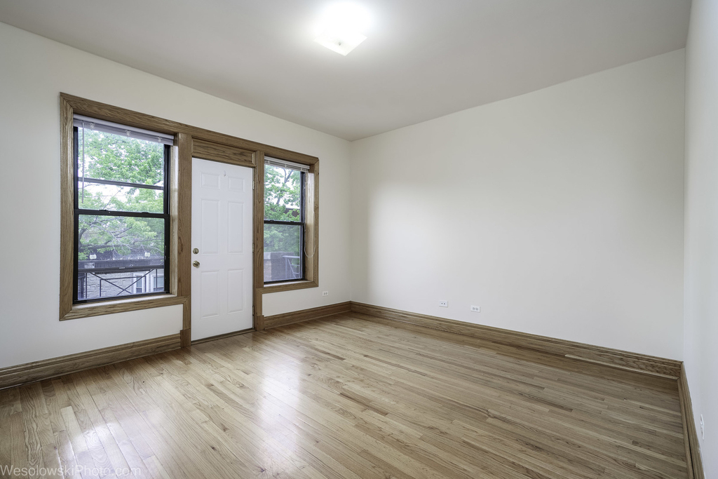 1165 E 54th Street - Photo 3
