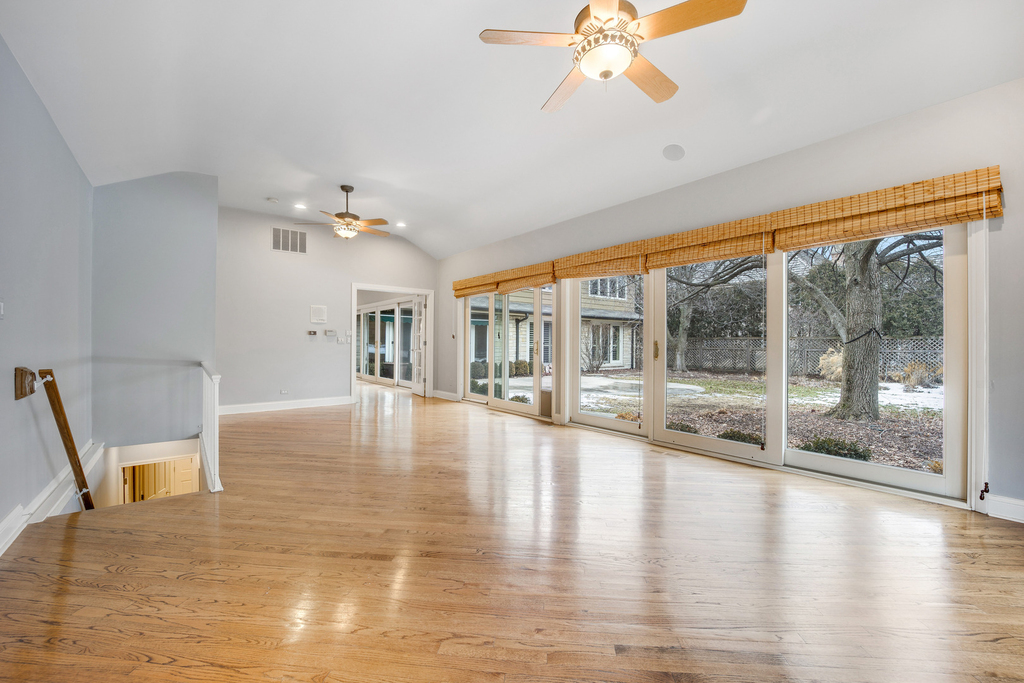 120 E 8th Street - Photo 17