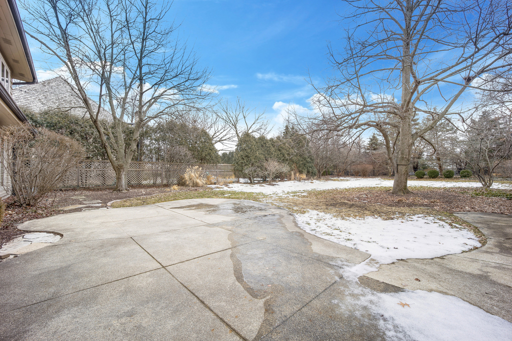 120 E 8th Street - Photo 31