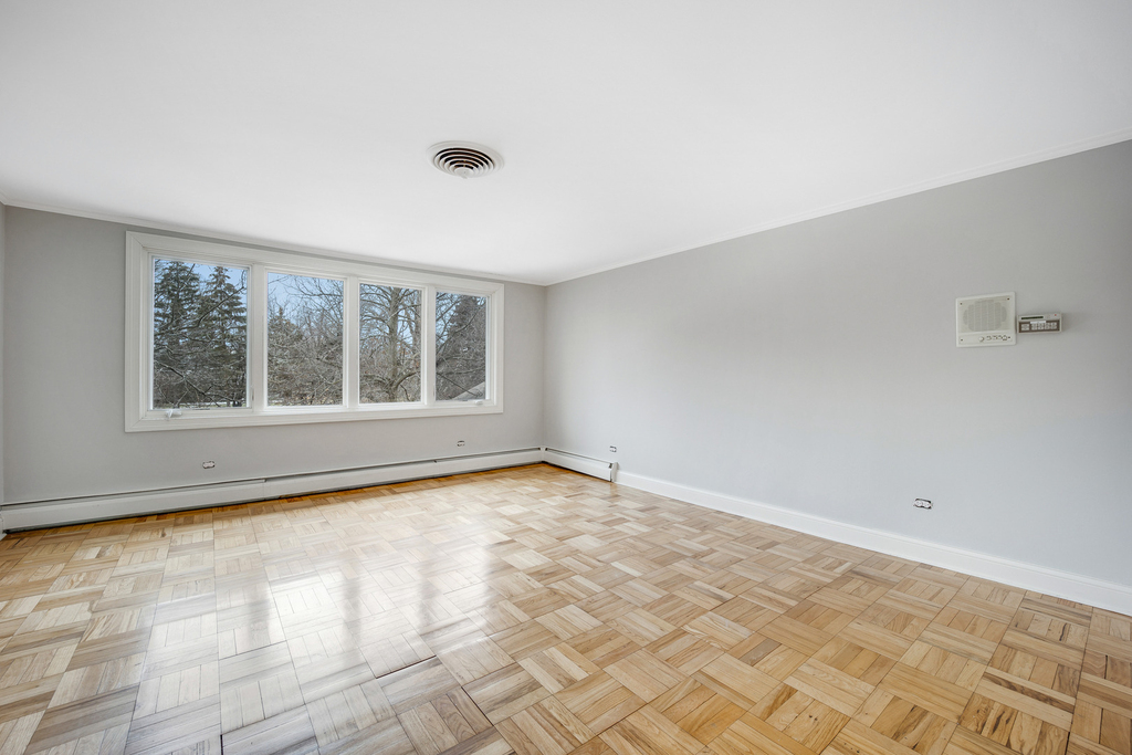 120 E 8th Street - Photo 6
