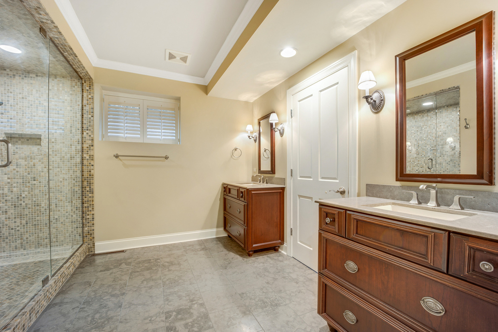 120 E 8th Street - Photo 19