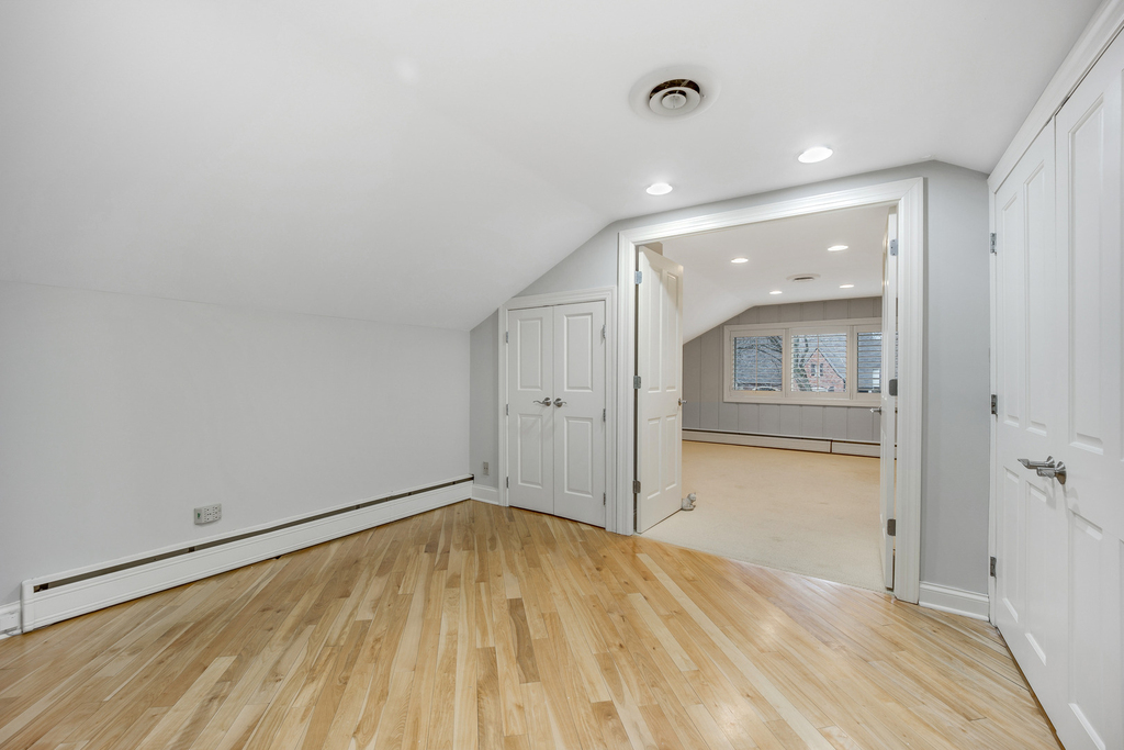 120 E 8th Street - Photo 16