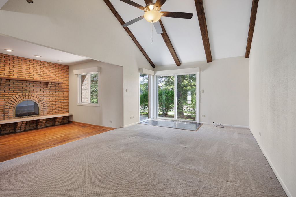 1525 Columbia Court - Photo 1