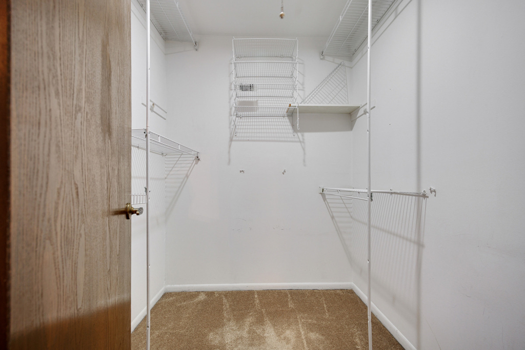 1525 Columbia Court - Photo 15