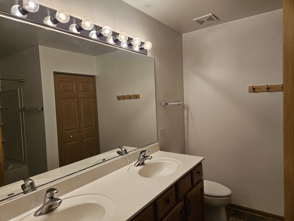 1473 Cambria Drive - Photo 8