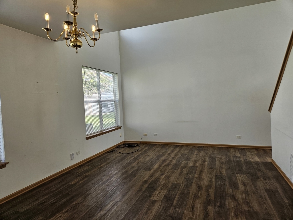 1473 Cambria Drive - Photo 2