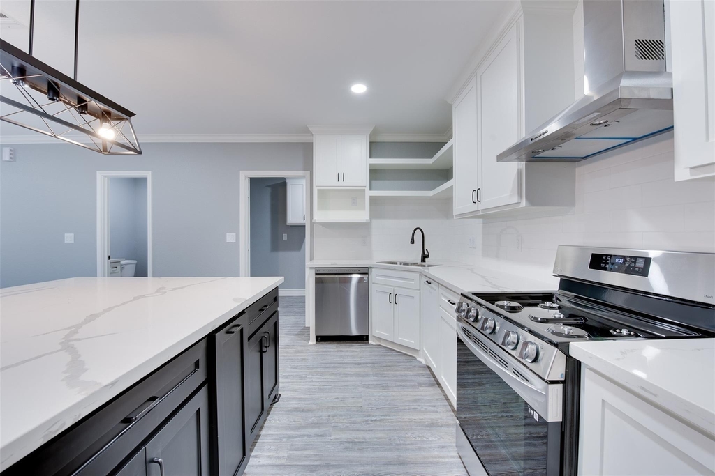 10622 Rustling Oaks Drive - Photo 3