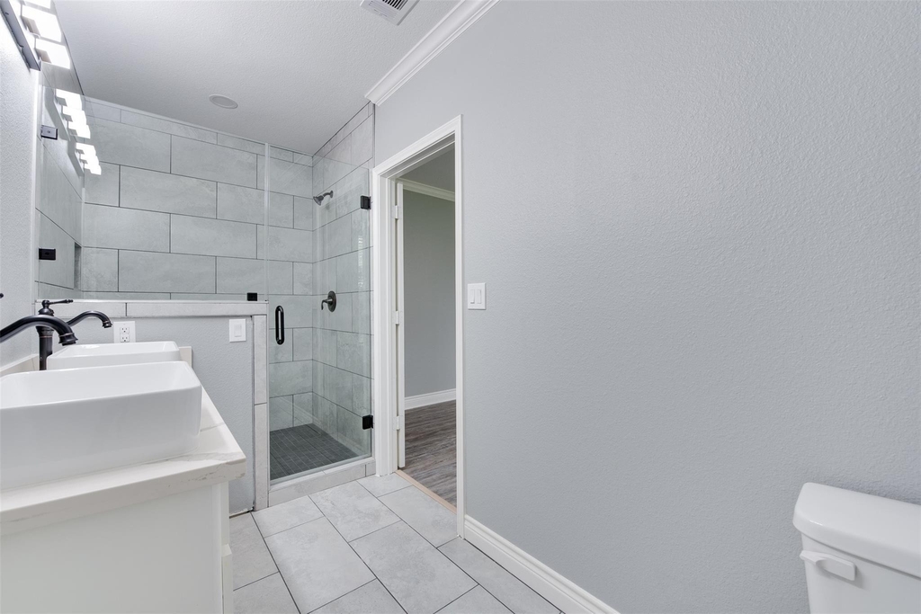 10622 Rustling Oaks Drive - Photo 13