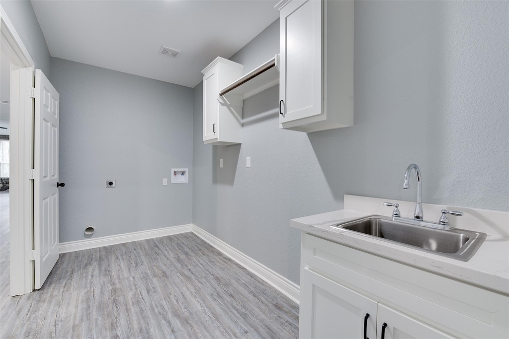 10622 Rustling Oaks Drive - Photo 12