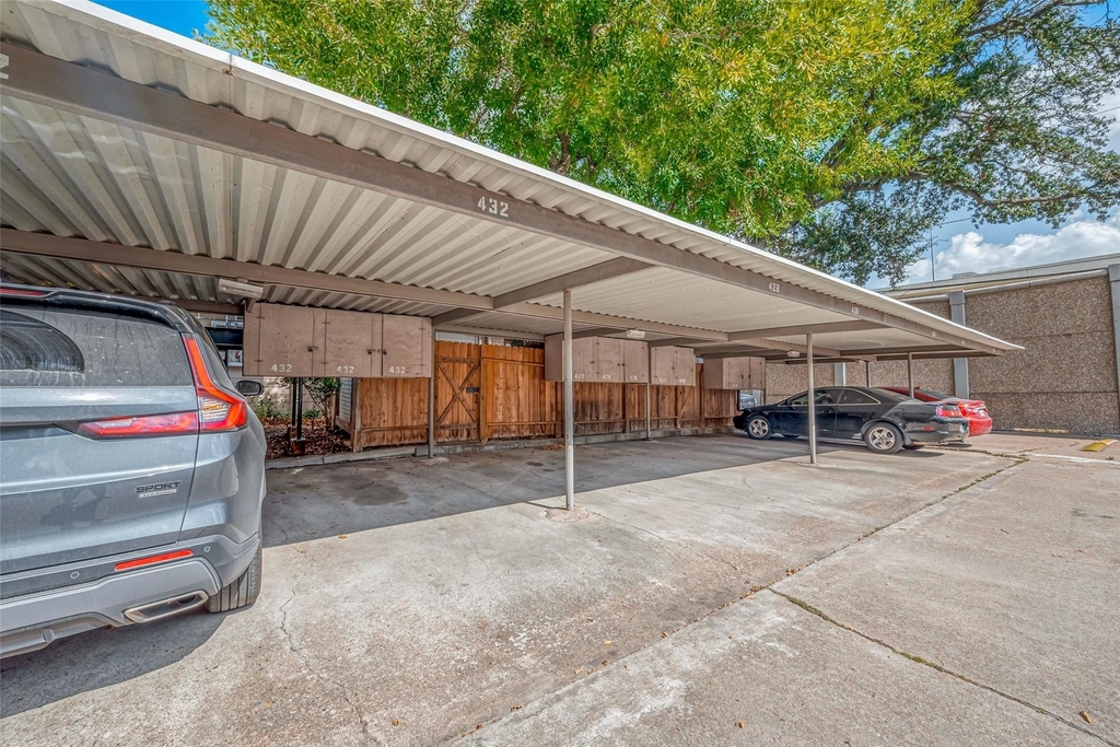 432 N Post Oak Lane - Photo 34