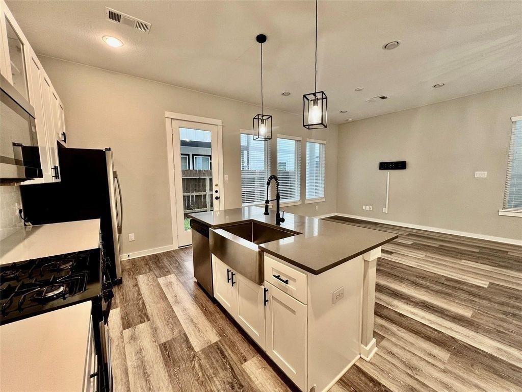 6712 Parker Oaks Lane - Photo 2