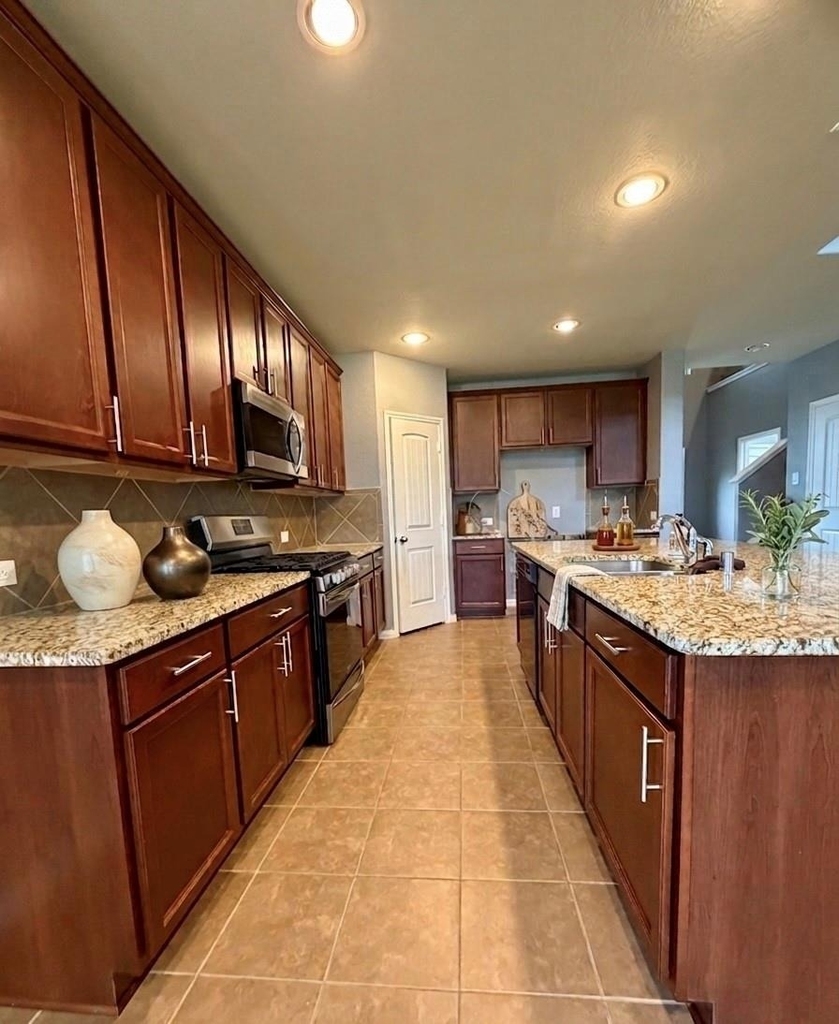 17518 Cypress Hilltop Way - Photo 7