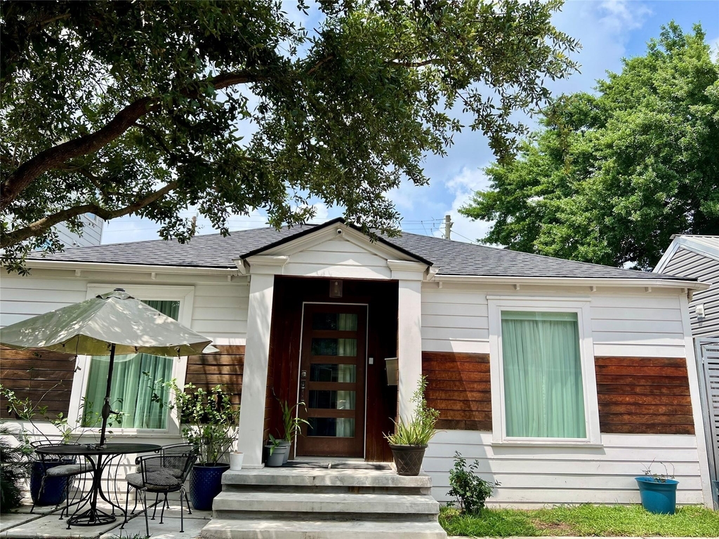 1806 W Clay Street - Photo 0