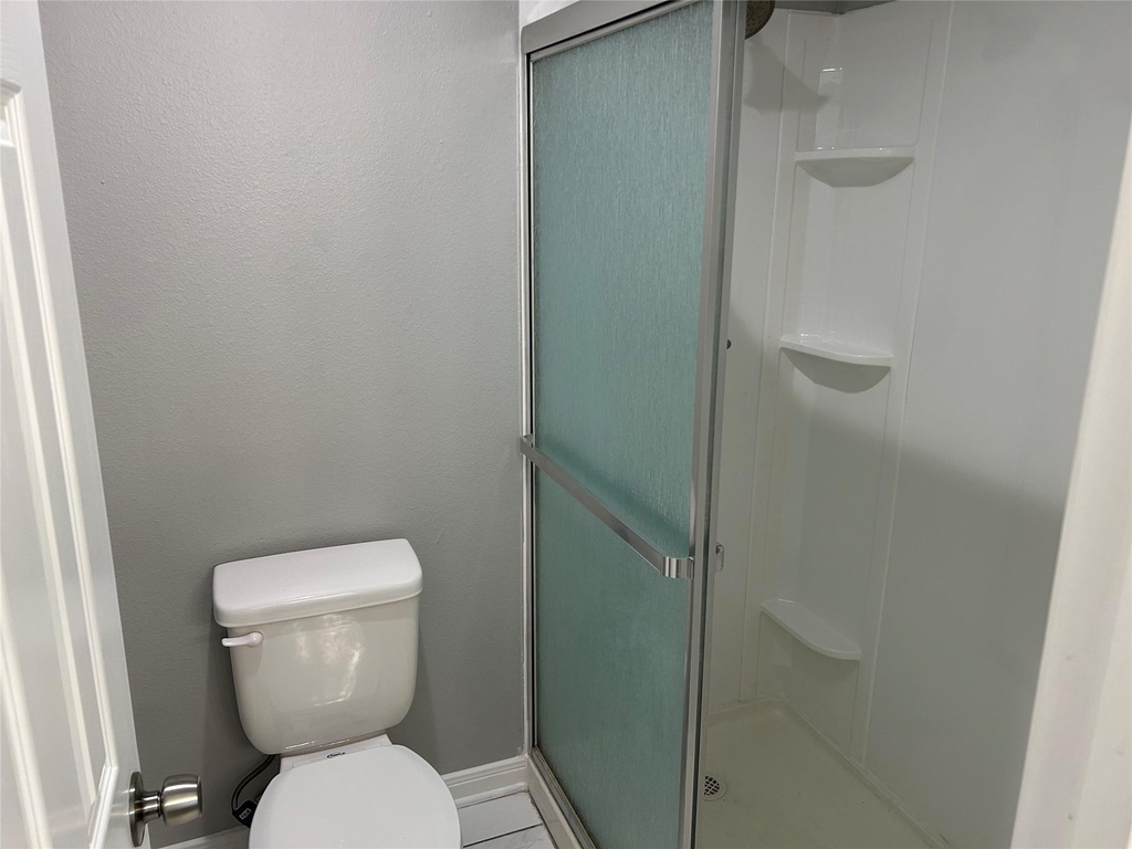 1880 White Oak Drive - Photo 7