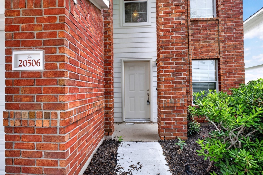 20506 Fairworth Place Lane - Photo 1