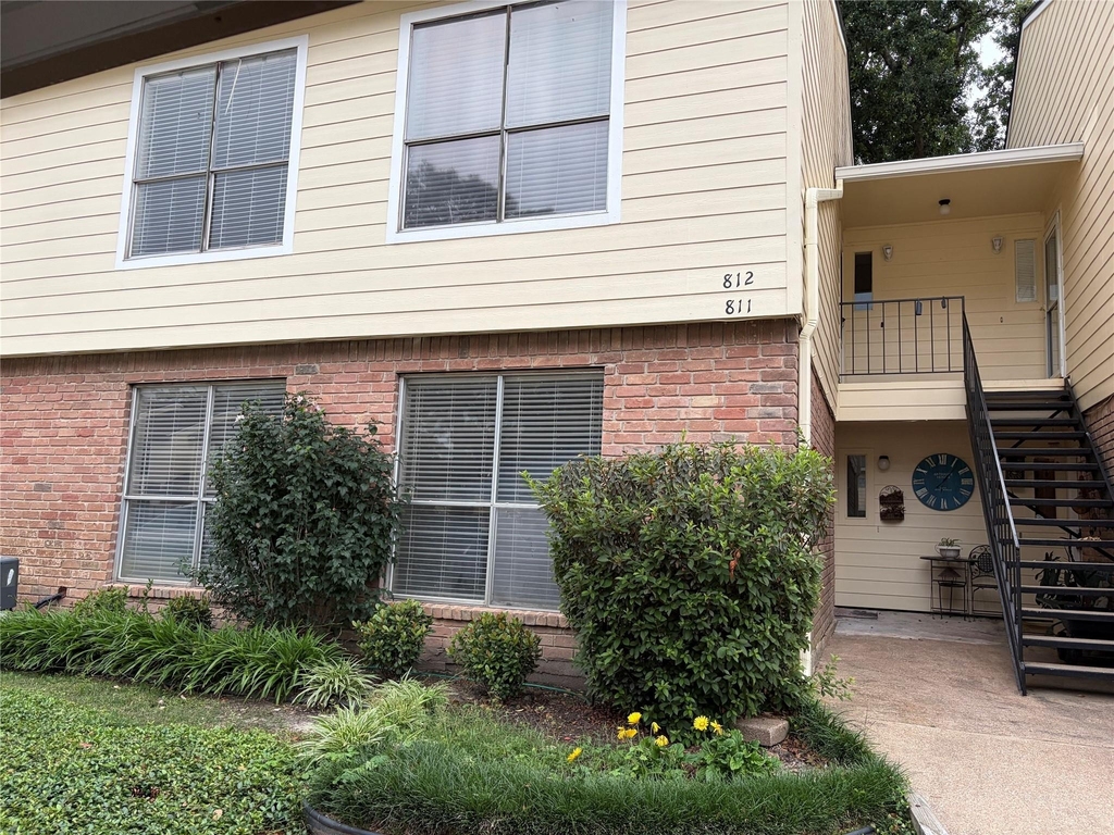 14515 Wunderlich Drive - Photo 2