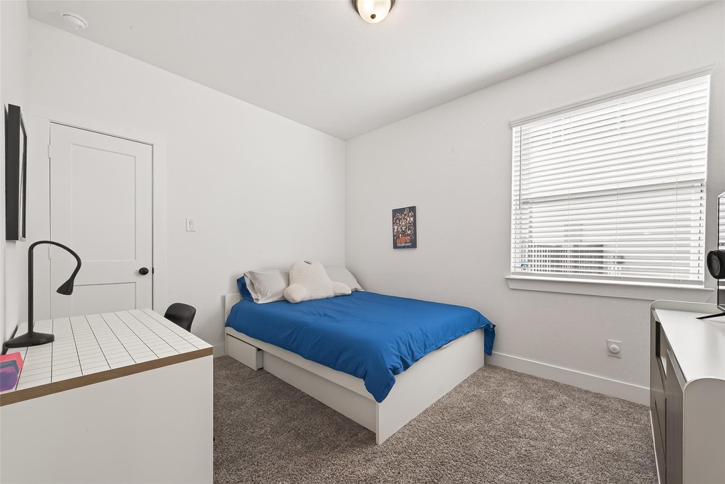 21163 Medina River Drive - Photo 25