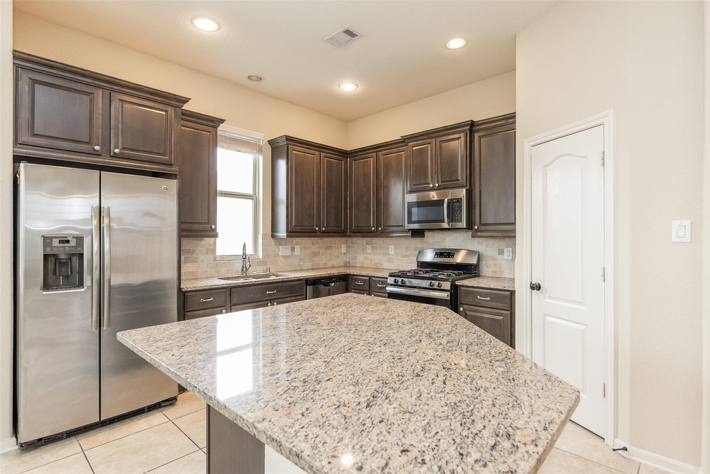 24943 Blue Mountain Park Lane - Photo 9