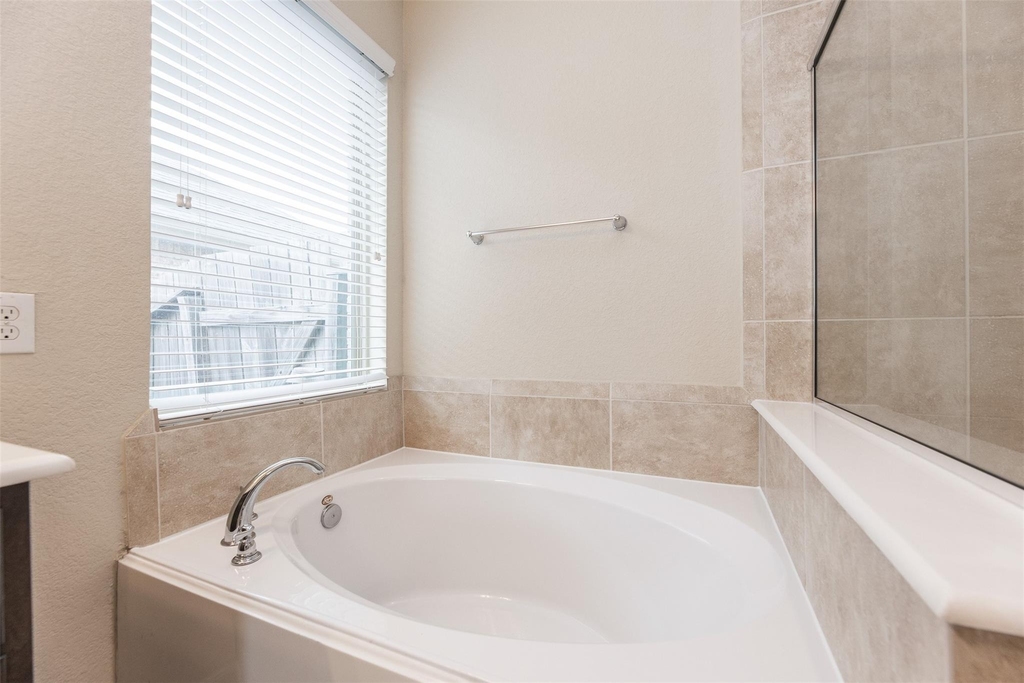 24943 Blue Mountain Park Lane - Photo 19