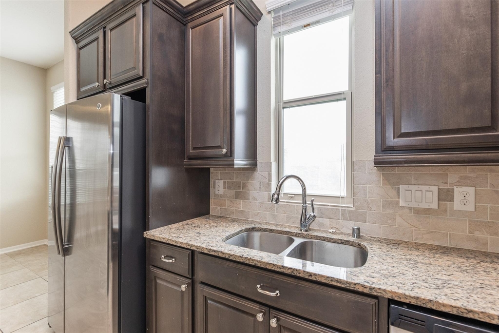 24943 Blue Mountain Park Lane - Photo 11