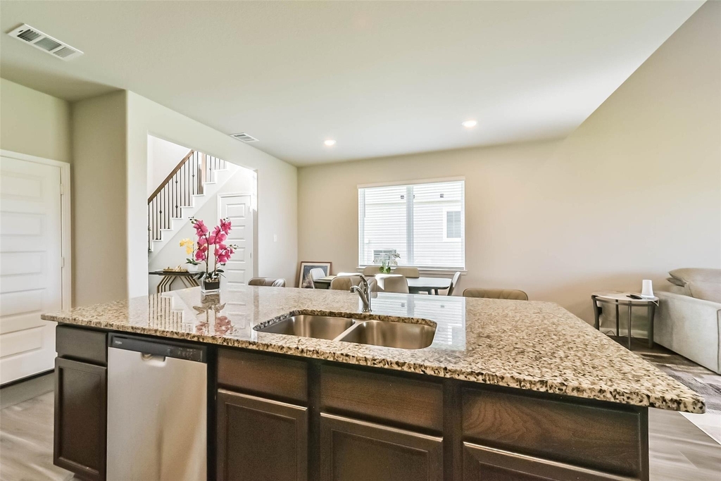 4907 Luke Mathew Drive - Photo 10
