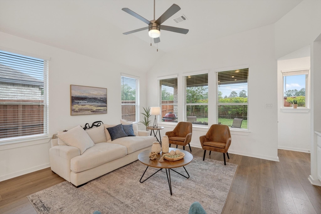 8145 Overland Grove - Photo 18