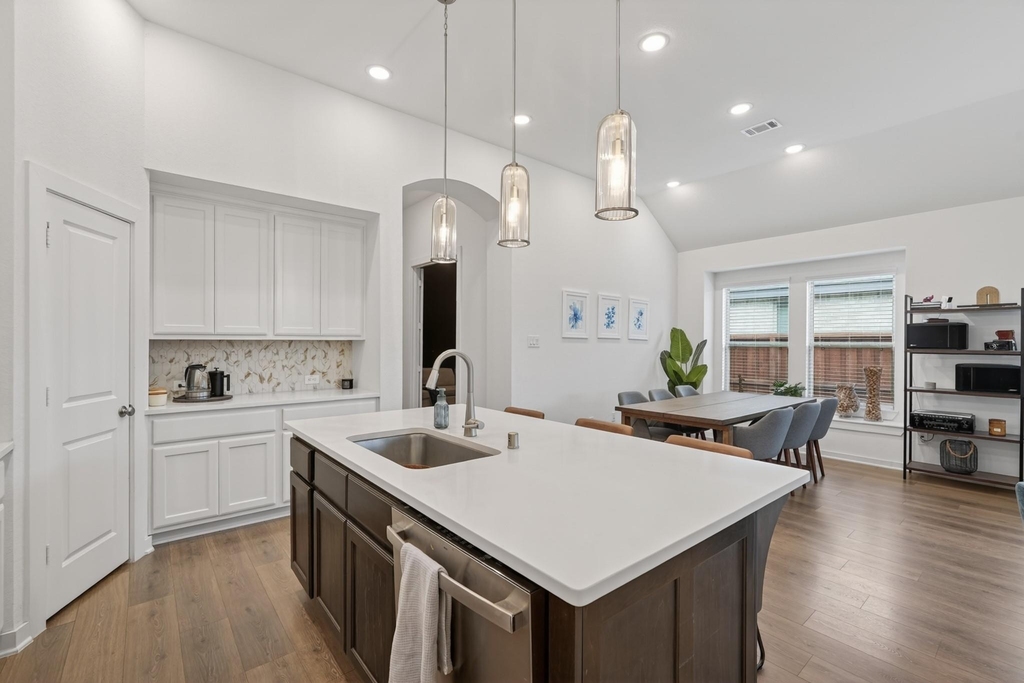 8145 Overland Grove - Photo 13