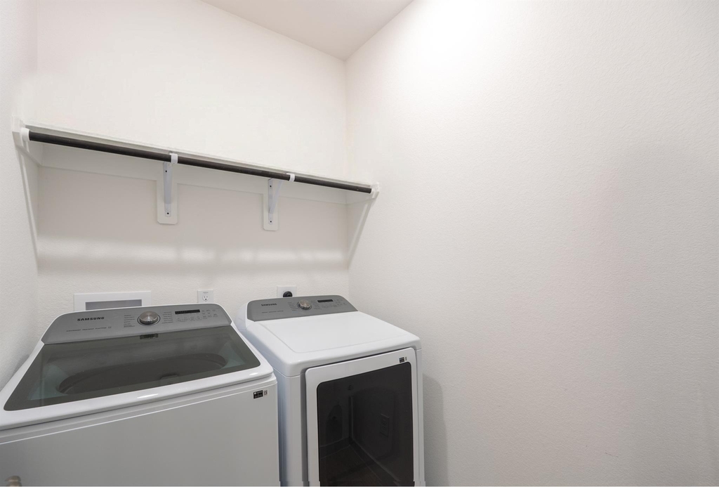 8145 Overland Grove - Photo 40