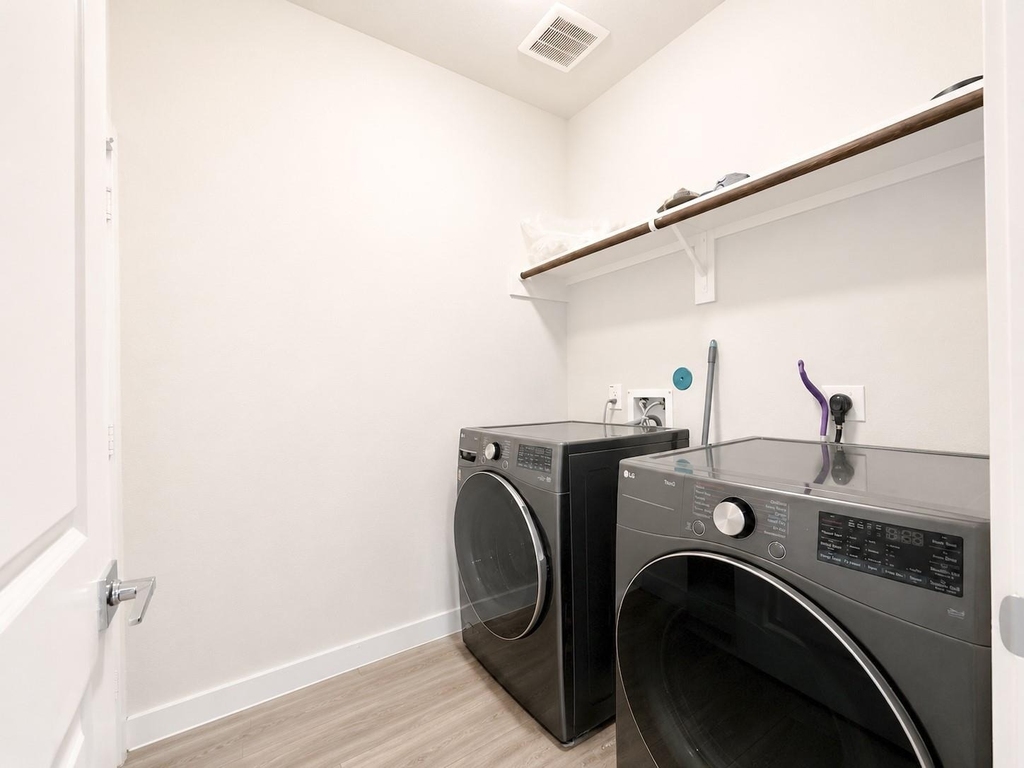 323 Bennett Street - Photo 8