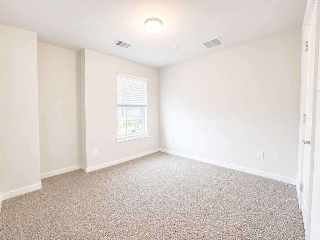 323 Bennett Street - Photo 14