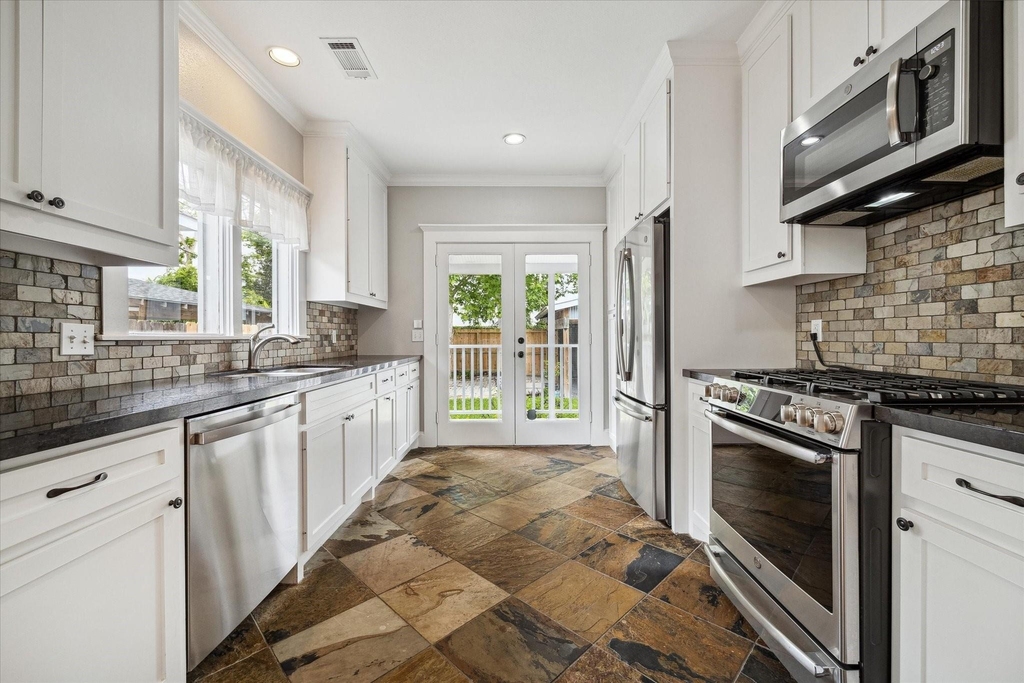 513 Northwood Street - Photo 6