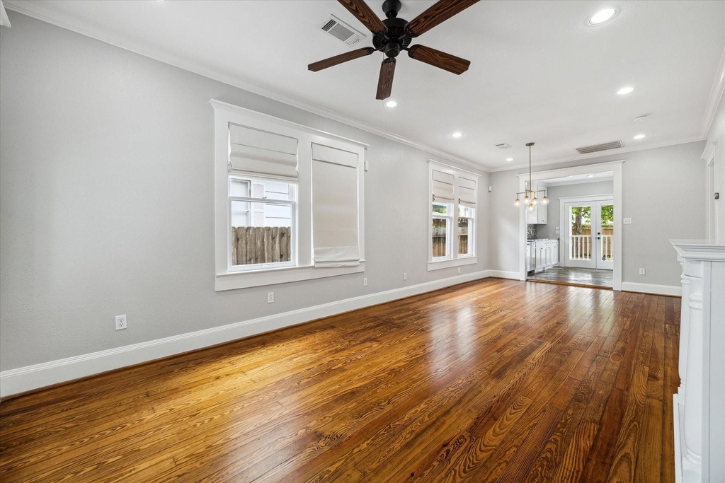 513 Northwood Street - Photo 2