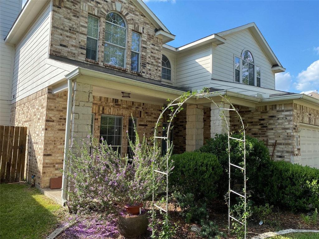 2714 Orchard Creek Lane - Photo 2
