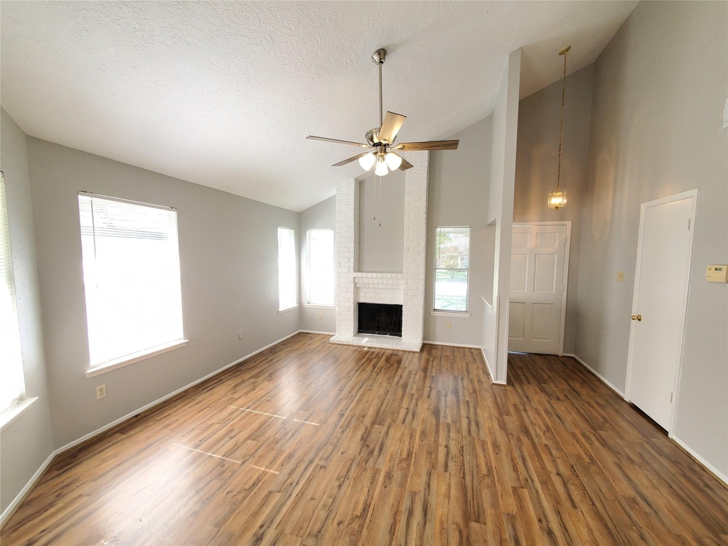 3130 Forestbrook Drive - Photo 2