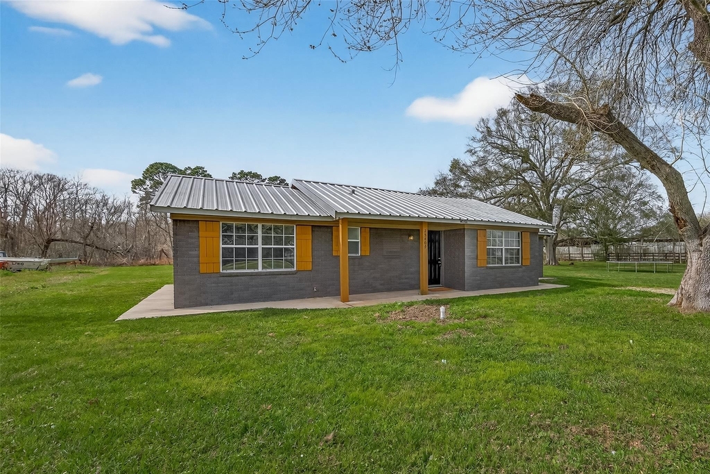 25409 Pebble Drive Drive - Photo 1