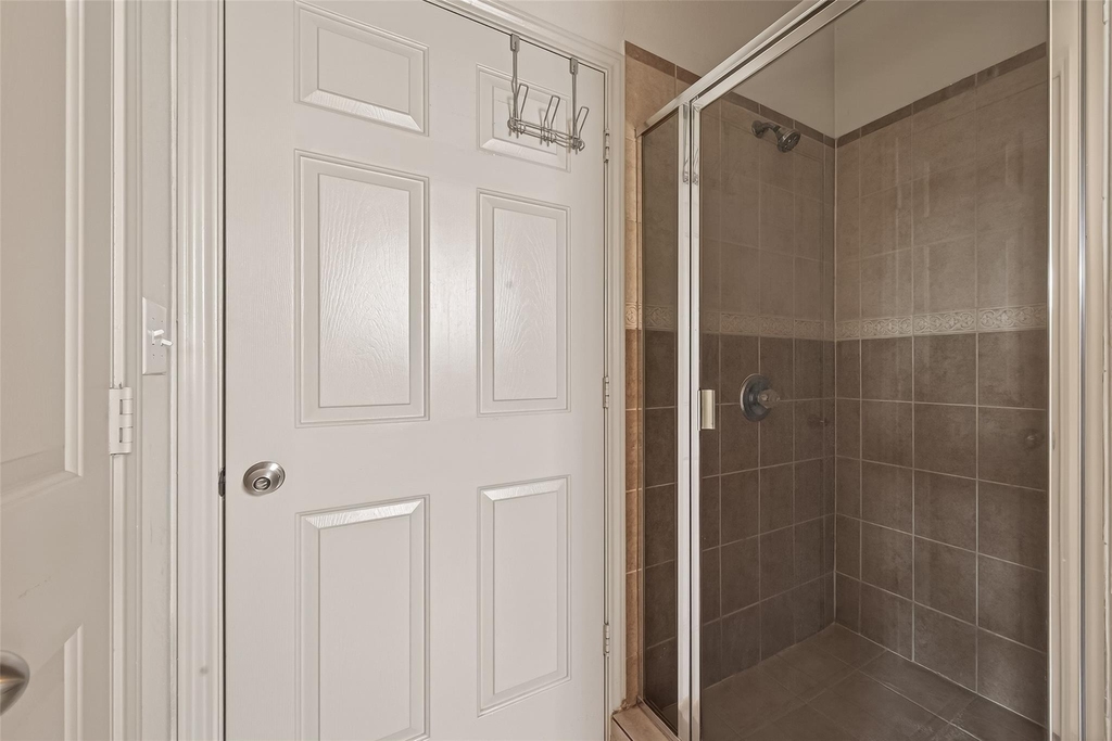 1441 East Street - Photo 8