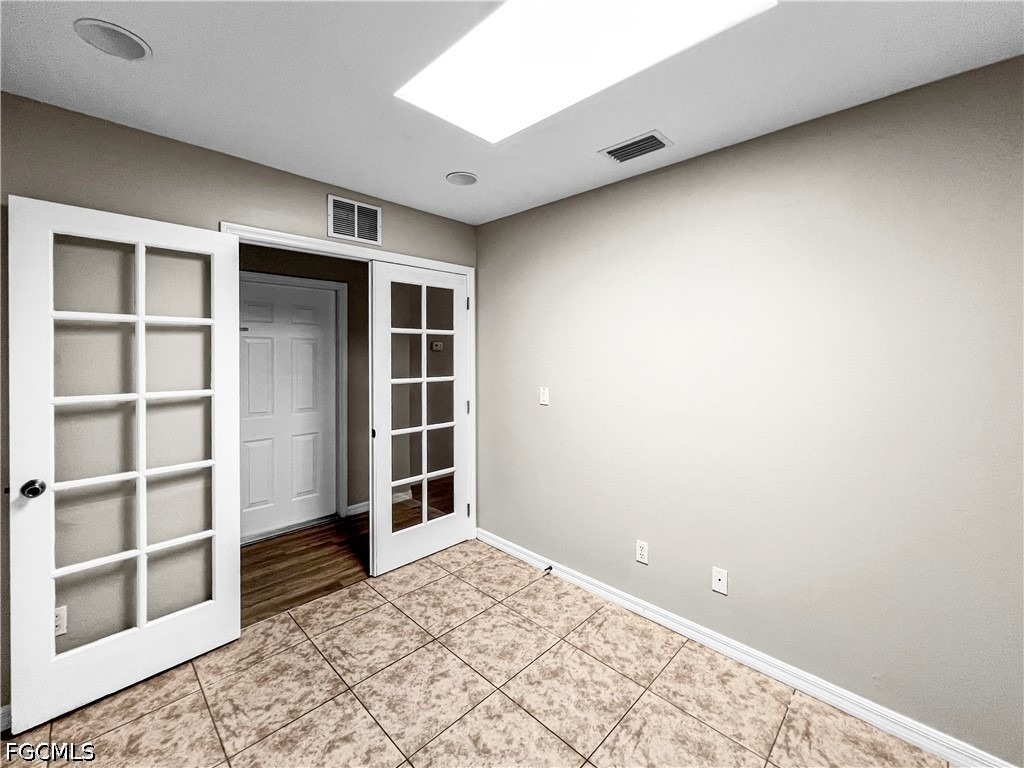 2130 Ne 8th Place - Photo 17