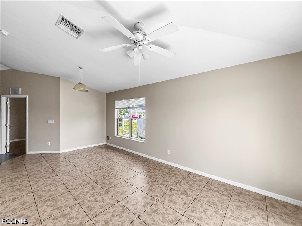2130 Ne 8th Place - Photo 8