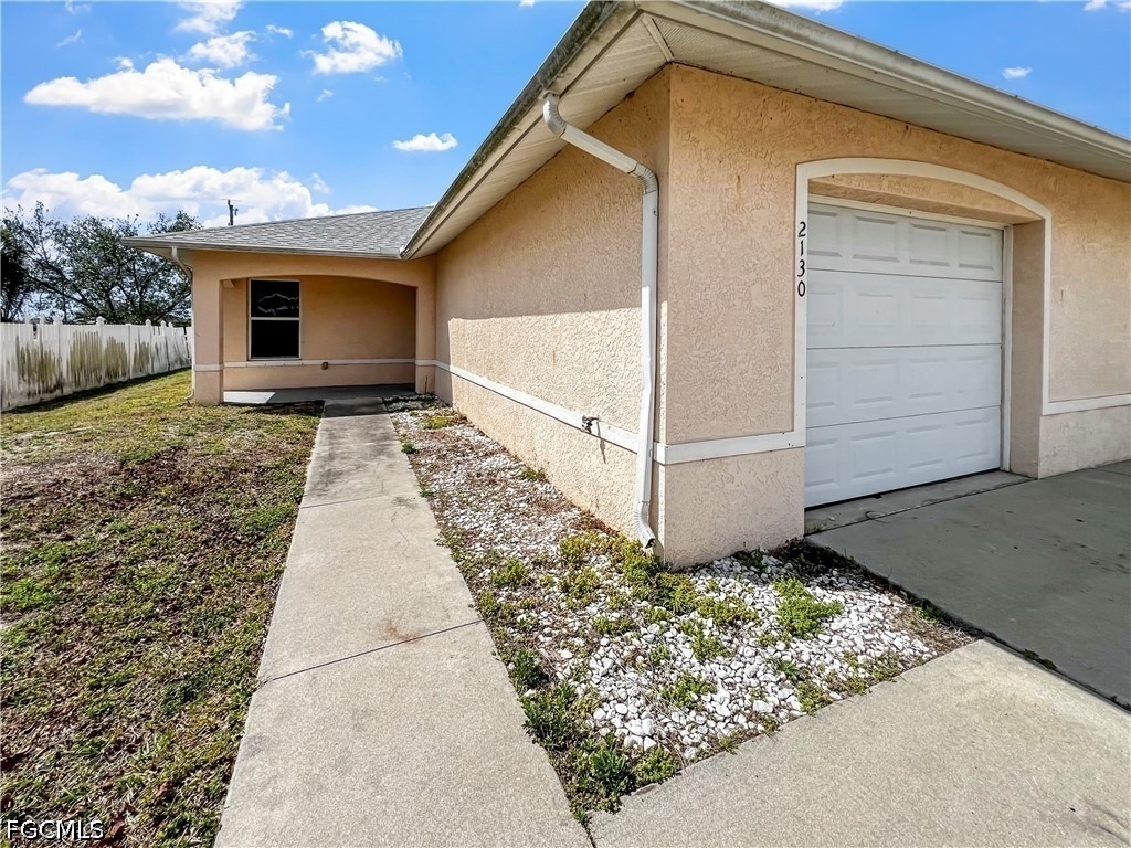 2130 Ne 8th Place - Photo 3
