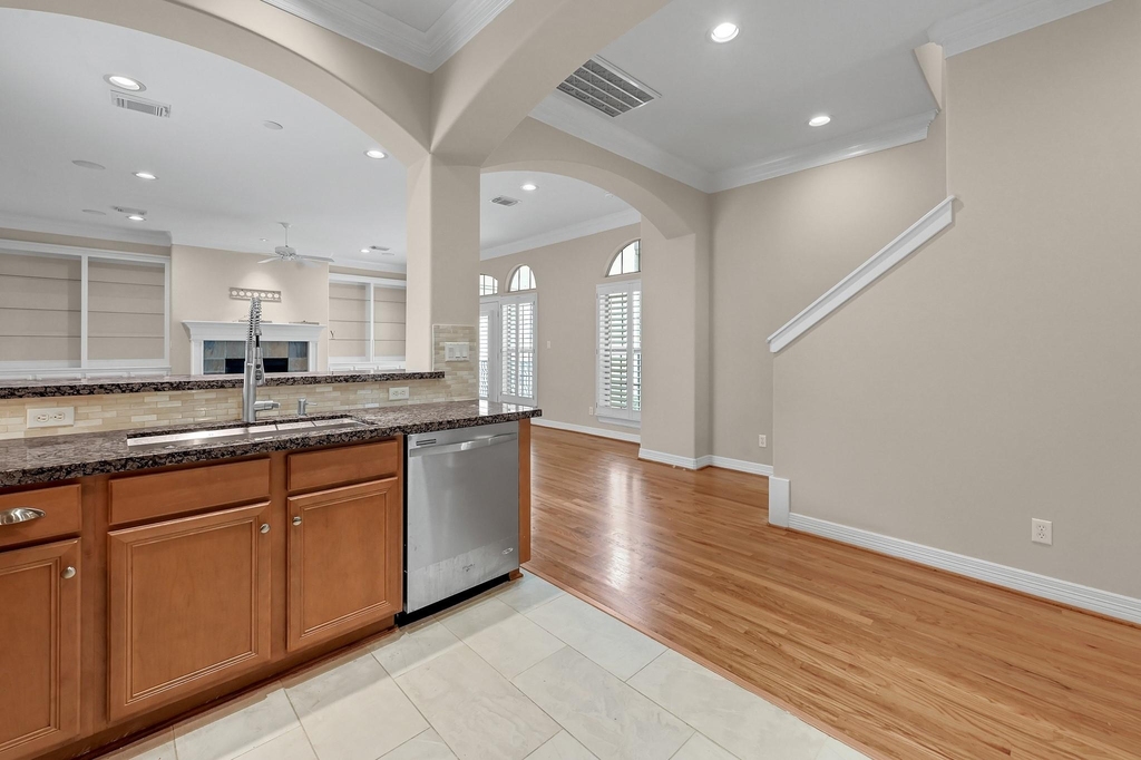 1204 Cohn Street - Photo 9