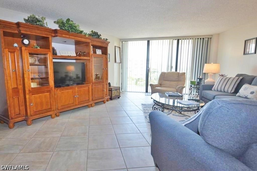 260 Seaview Court - Photo 1