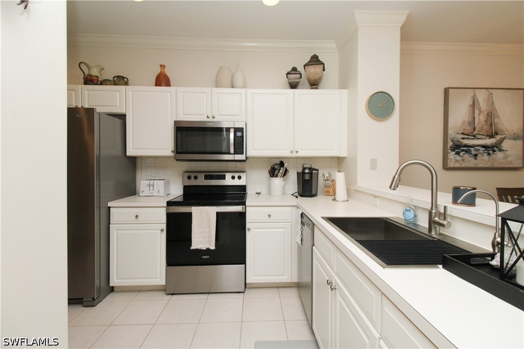 8217 Parkstone Place - Photo 18