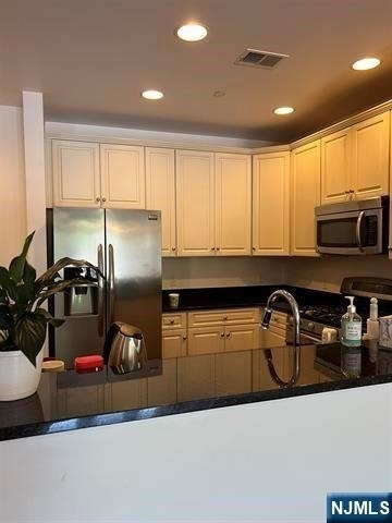 7400 River - Photo 8