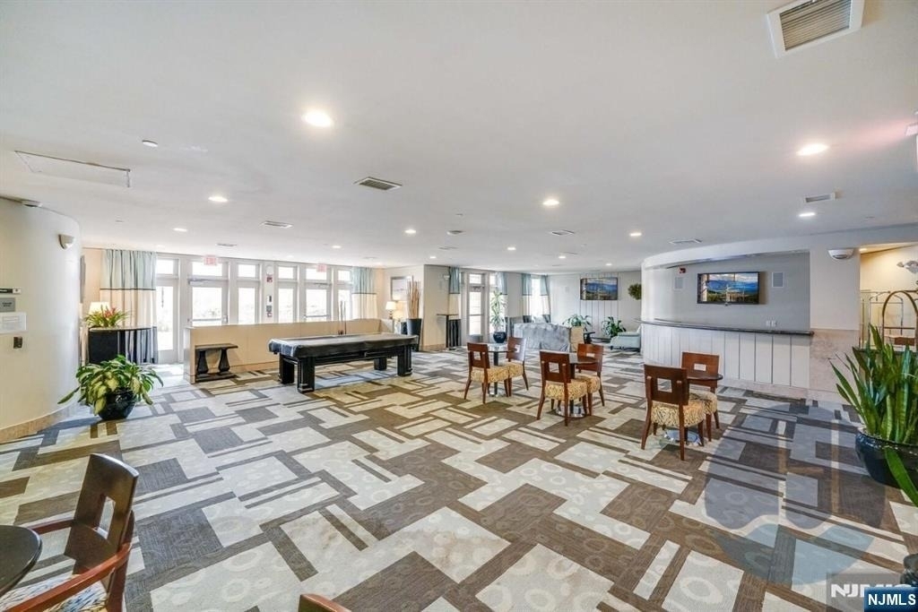 7400 River - Photo 4