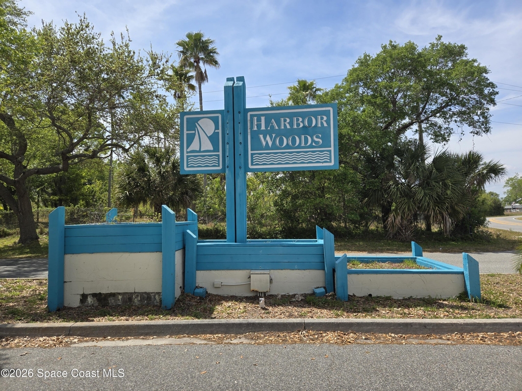 515 Landings Way - Photo 1