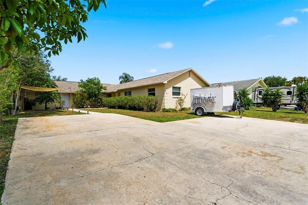 3052 Park Lane - Photo 1