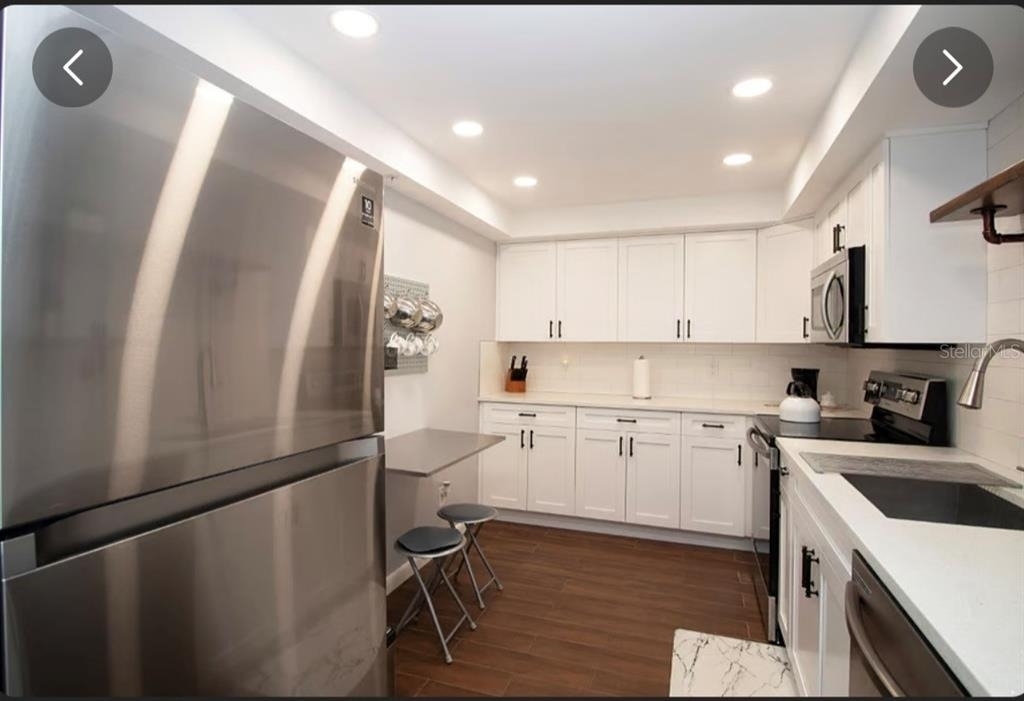 255 Dolphin Point - Photo 6
