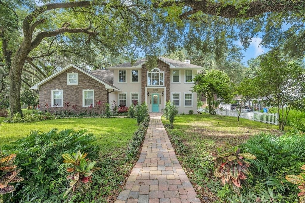 1507 W Windhorst Road - Photo 1